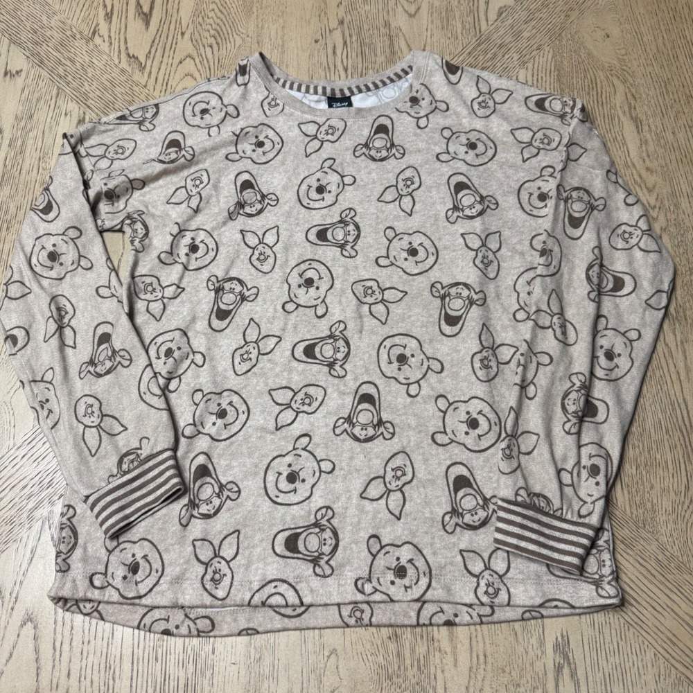 Disney Women's Size‎ Small Winnie the Pooh Tigger Lounge Pajama Crewneck Top - Picture 2 of 7
